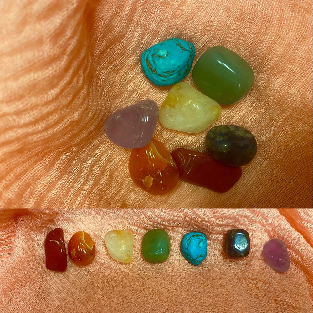 The 7 Chakra Set of Healing Stones (Reiki infused)